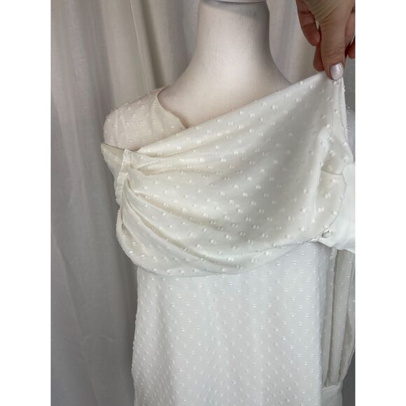 Massimo Dutti White Swiss Dot Blouse – US 6 Elegant, minimalist, classic - Picture 4 of 6